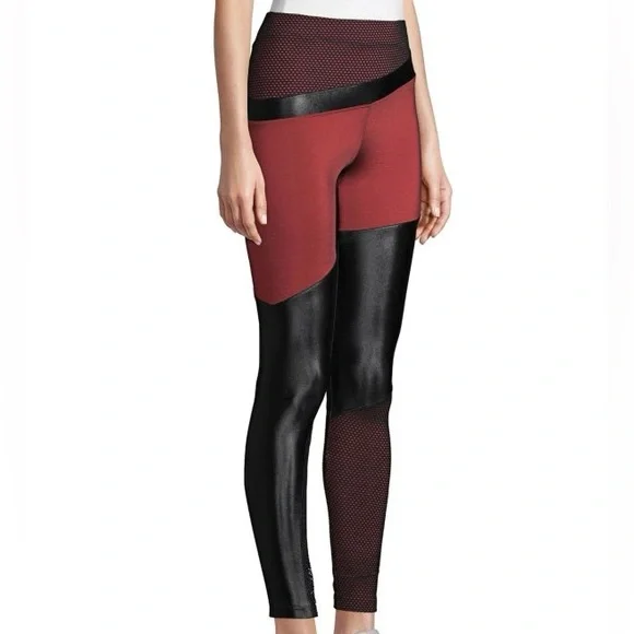 Koral Red and Black Mesh Leggings Small - Picture 3 of 4